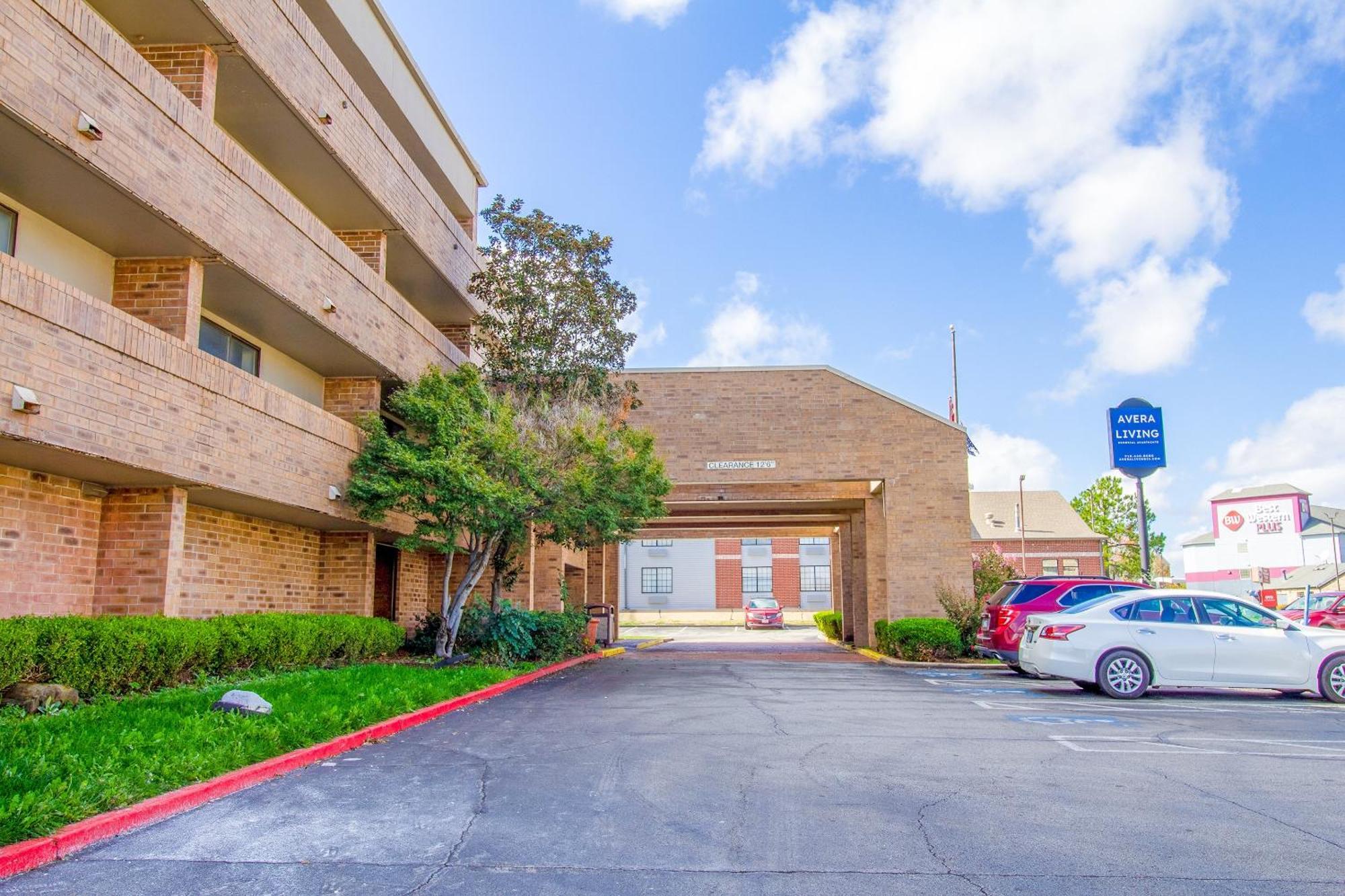 Tulsa Square Hotel Central, I-44 By Oyo Εξωτερικό φωτογραφία