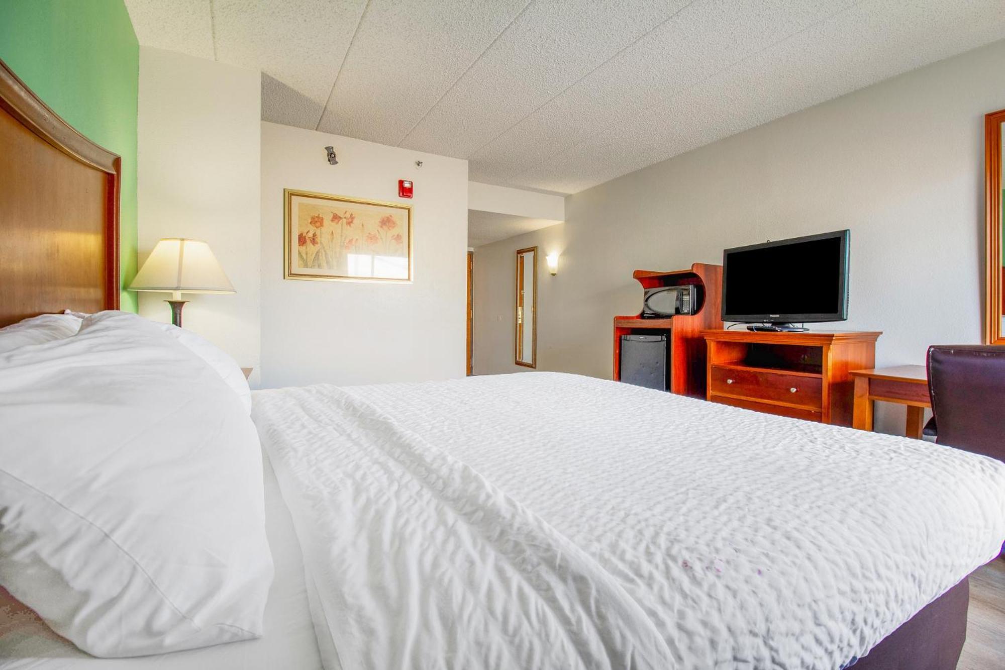 Tulsa Square Hotel Central, I-44 By Oyo Εξωτερικό φωτογραφία